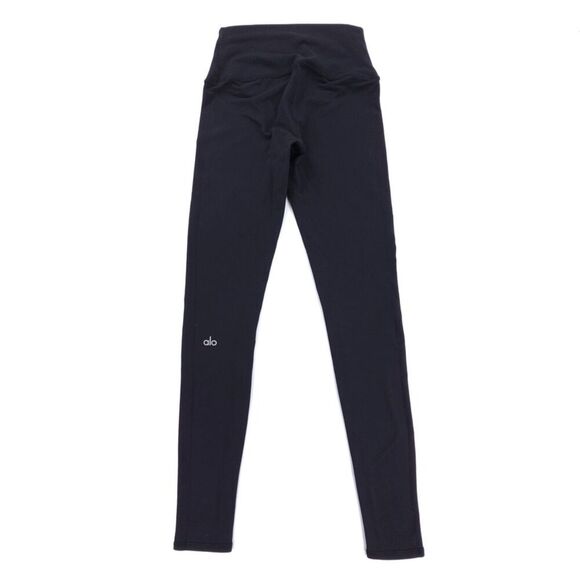 ALO Yoga Essential High Rise 7/8 Leggings Black Logo Quiet Luxury Athleisure XS - Picture 1 of 6